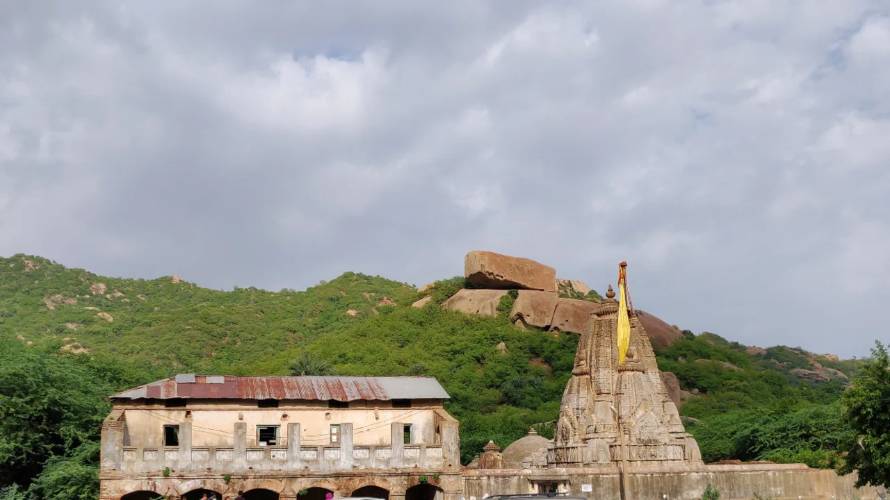 Mount Abu Famous Temple